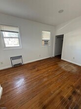 98 Broughton Ave in Bloomfield, NJ - Building Photo - Building Photo