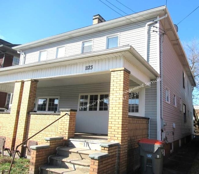 1123 6th Ave in Beaver Falls, PA - Foto de edificio - Building Photo