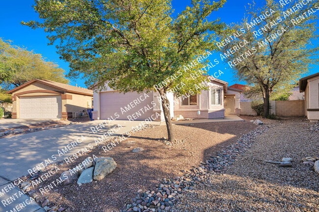 10186 E Desert Paradise Pl in Tucson, AZ - Building Photo - Building Photo