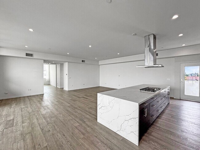 3047 N Park Way in San Diego, CA - Building Photo - Building Photo