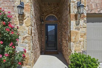 1917 Lake Pine Dr in Little Elm, TX - Building Photo - Building Photo