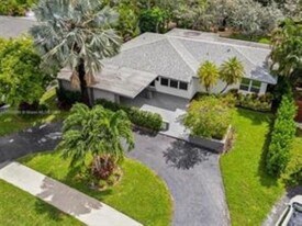 2932 NW 8th Ave in Wilton Manors, FL - Building Photo
