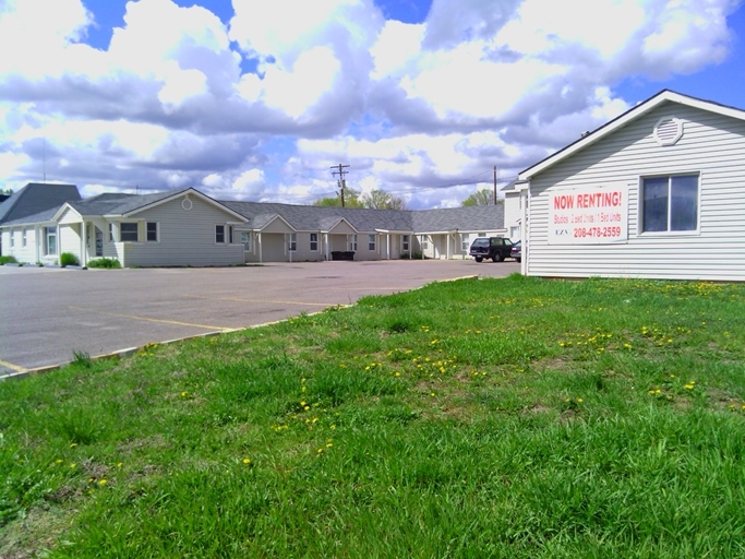 4719 Yellowstone Ave in Chubbuck, ID - Foto de edificio