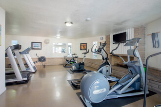 Suburbian Garden in Fremont, CA - Foto de edificio - Interior Photo
