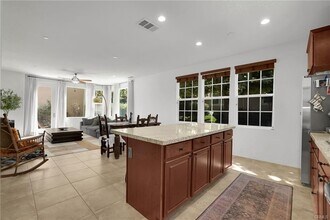 28288 N Via Sonata Dr in Santa Clarita, CA - Building Photo - Building Photo