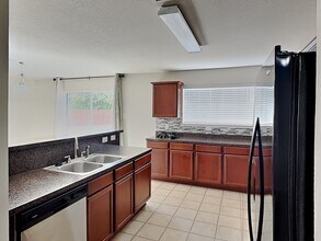 201 Dakota Ridge Dr in Fort Worth, TX - Building Photo - Building Photo