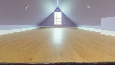 19 Charles St, Unit Two in Winthrop, MA - Building Photo - Building Photo