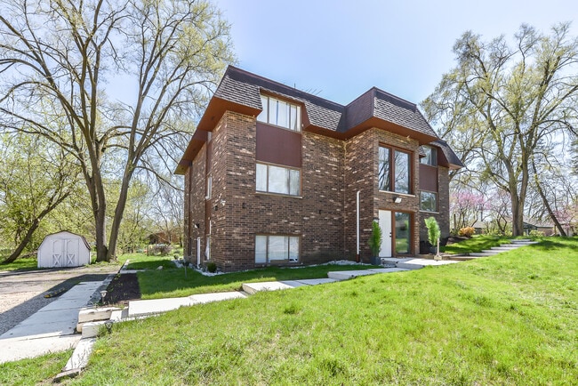 property at 9275 Brookside Dr