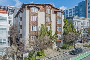 2029 Channing Way in Berkeley, CA - Building Photo