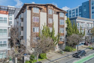 2029 Channing Way in Berkeley, CA - Building Photo - Primary Photo