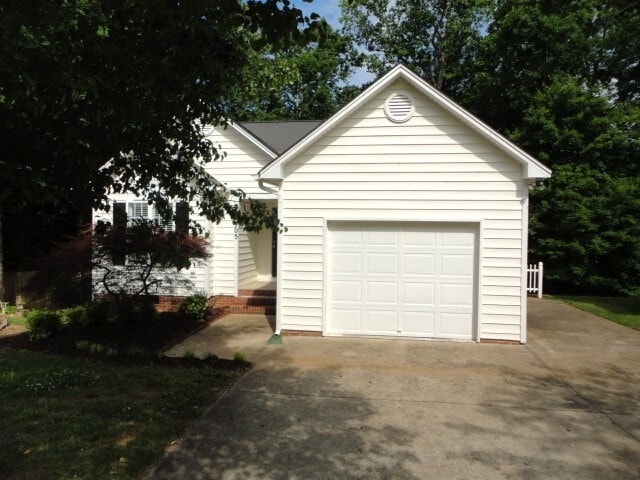 property at 905 Finchurch Cir