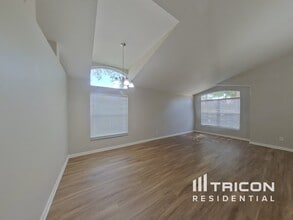 2512 Meadow Oaks Loop in Clermont, FL - Building Photo - Building Photo