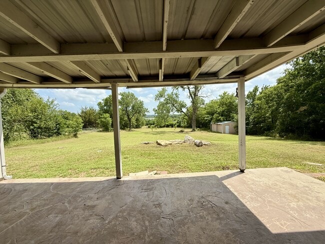915 W Kings Rd in Ada, OK - Building Photo - Building Photo