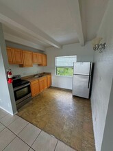 5261 Alhambra Dr in Pine Hills, FL - Building Photo - Building Photo