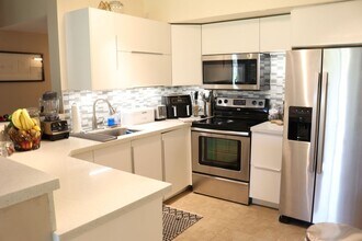 102 Villa Cir in Boynton Beach, FL - Building Photo - Building Photo