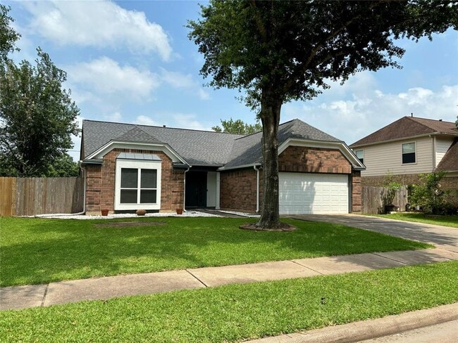 property at 3909 Ashwood Dr