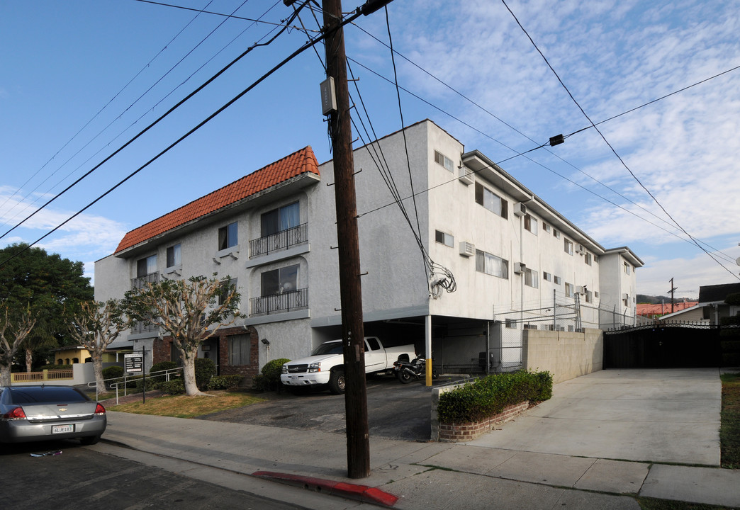 5037 Navarro St in Los Angeles, CA - Building Photo