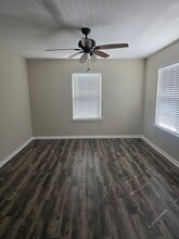 14 Vista Ct in New Castle, DE - Foto de edificio - Building Photo