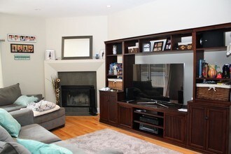 4219 Harrington Ln in Chicago, IL - Building Photo - Building Photo