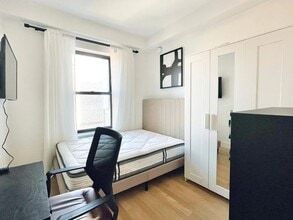 Furnished room/NOT APARTMENT in Brooklyn, NY - Building Photo - Building Photo