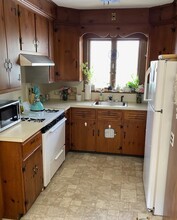 40 Perry Ave in Bayville, NY - Building Photo - Building Photo