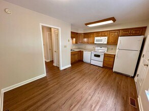 405 N Mecklenburg Ave in South Hill, VA - Building Photo - Building Photo