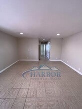 1020-1024 S Gaffey St in Los Angeles, CA - Building Photo - Building Photo