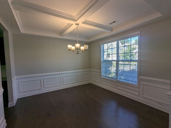 3979 Lake Breeze Dr in Sherrills Ford, NC - Building Photo - Building Photo