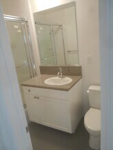 325 Bay St. in Santa Monica, CA - Building Photo - Building Photo