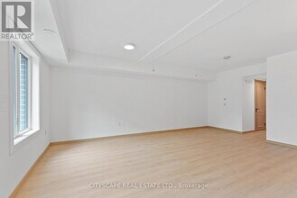 3427 Sheppard Ave E in Toronto, ON - Building Photo - Building Photo