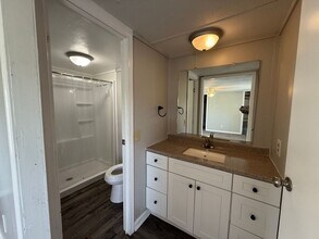 122 Osage Ln in Jacksonville, NC - Building Photo - Building Photo