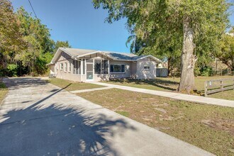 610 W Maud St in Tavares, FL - Building Photo - Building Photo