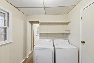 8435 Campbellton Fairburn Rd in Fairburn, GA - Building Photo - Building Photo