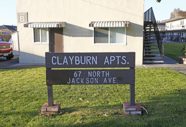 Clayburn Apartments in San Jose, CA - Foto de edificio - Building Photo