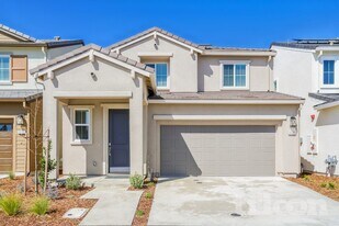 1106 Victorian St in Lincoln, CA - Building Photo