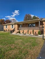 1557 Boisseau Dr in Prince George, VA - Building Photo