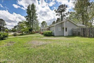 107 Millhouse Rd in Castle Hayne, NC - Building Photo