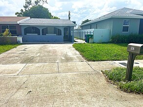 1187 NW 29th Terrace in Fort Lauderdale, FL - Foto de edificio - Building Photo