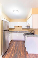 5700 S Archer Ave in Chicago, IL - Building Photo - Building Photo