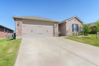 1501 Lone Pine Dr in Little Elm, TX - Building Photo - Building Photo