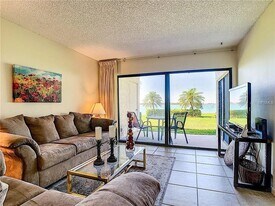 6287 Bahia del Mar Cir, Unit Waterfront Isla Del Sol in St. Petersburg, FL - Building Photo