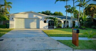 116 Jupiter Ct in Indialantic, FL - Building Photo