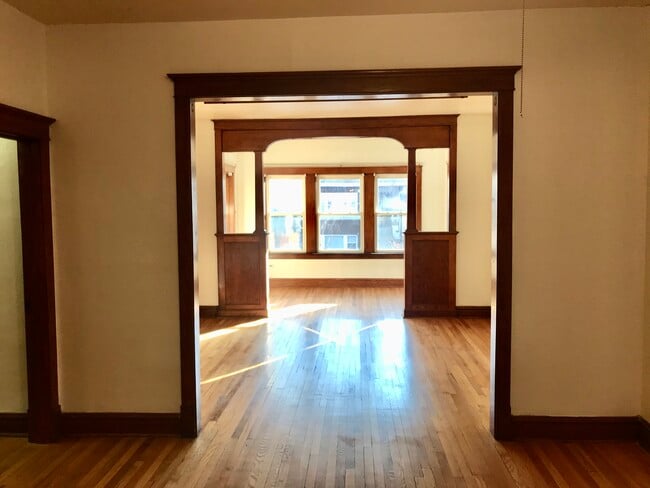 2214 W Cortez St, Unit 1
