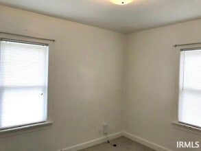 2104 E Blackford Ave in Evansville, IN - Building Photo - Building Photo