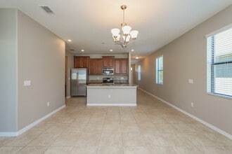 11638 Lake Blvd in New Port Richey, FL - Building Photo - Building Photo