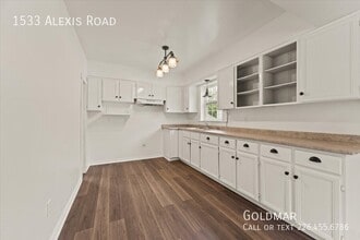 1533 Alexis Rd in Windsor, ON - Building Photo - Building Photo