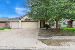 1685 Twin Cove in Kyle, TX - Building Photo