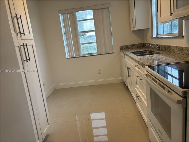 property at 2662 SE 19th Ct