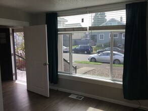 1029-1033-1033 N Webster St in Portland, OR - Building Photo - Building Photo