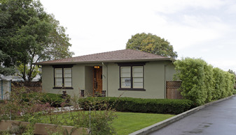 732 B St in Hayward, CA - Building Photo